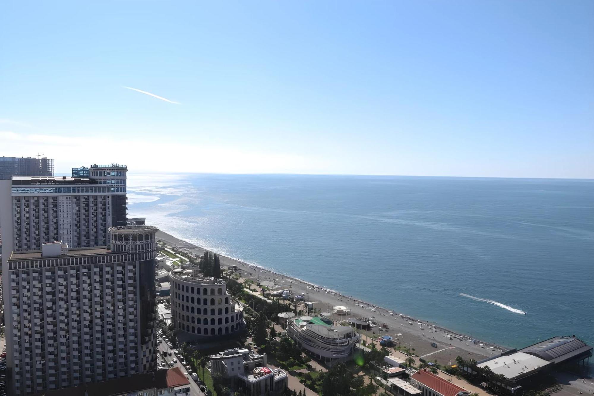 Luxury Orbi City Sea View Aparthotel Batumi Exterior foto