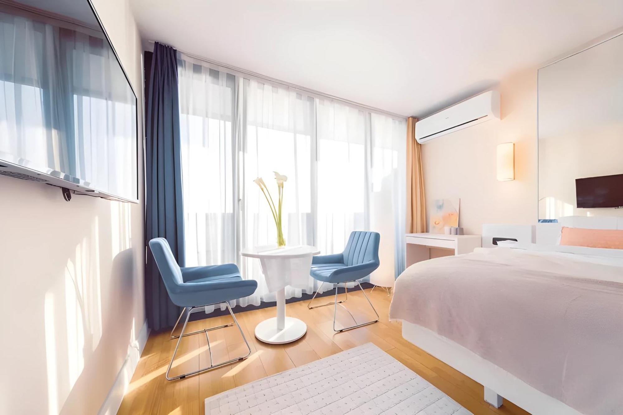 Luxury Orbi City Sea View Aparthotel Batumi Exterior foto